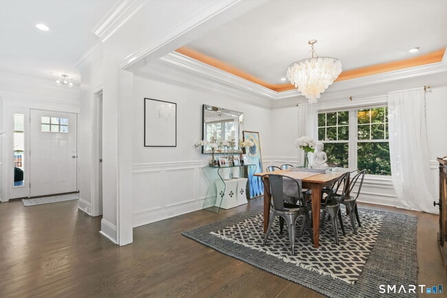 Building Photo - 228 Eastlawn St