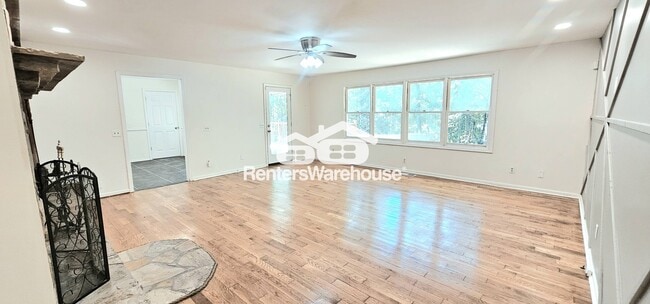 Building Photo - 10500 Rivertown Rd