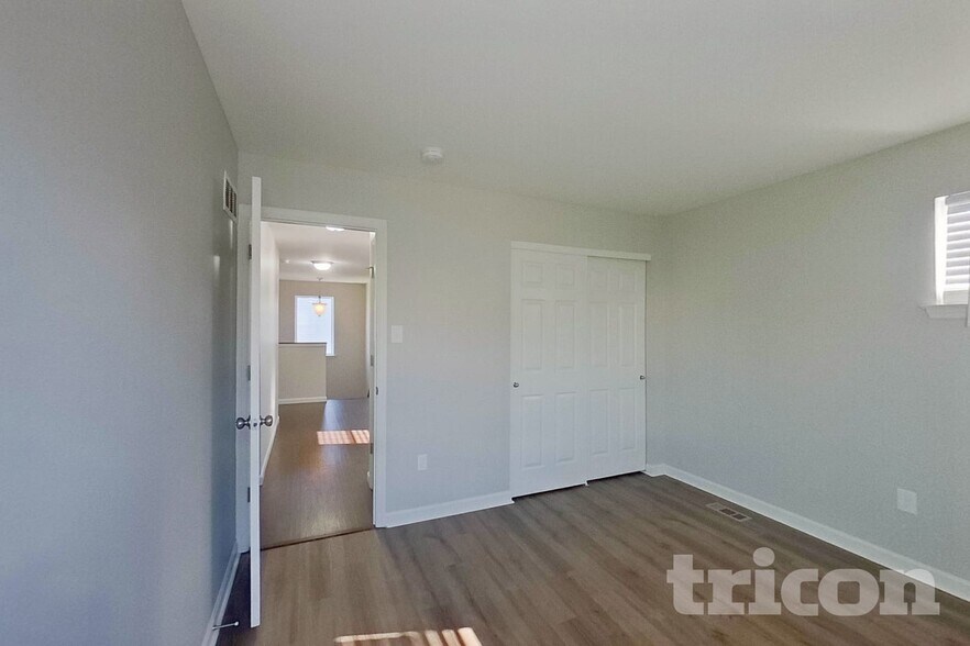 Building Photo - 73 Bottle Brook Ct