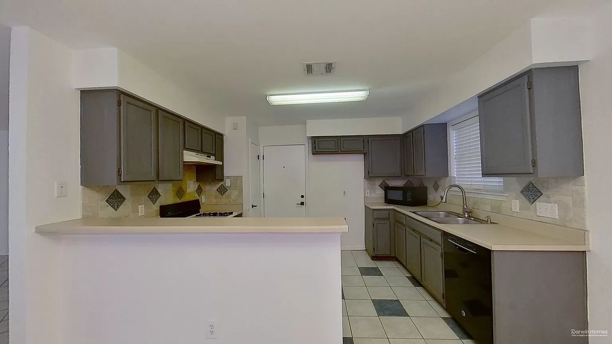 Building Photo - 14010 Conner Downs Dr