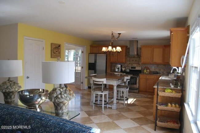 Building Photo - 203 Sunrise St