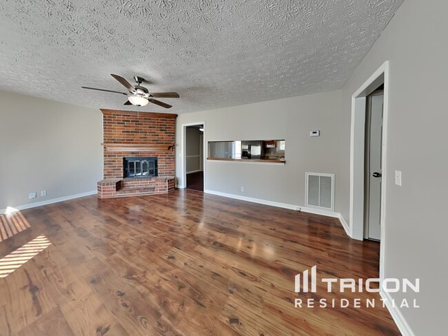 Building Photo - 206 Township Dr