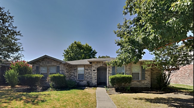 Primary Photo - 1529 Windward Ln