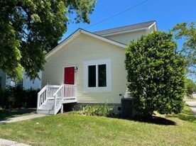 Building Photo - 301 W 31st St