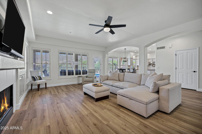 Building Photo - 13744 E Lupine Ave