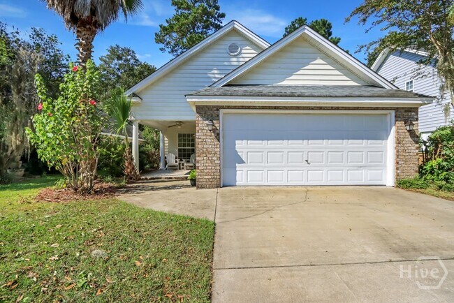 Primary Photo - 120 Oak Ridge Cir