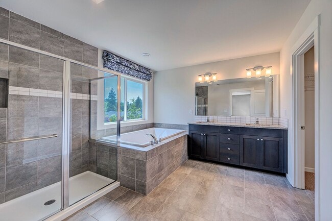 Building Photo - Marysville 4 bed/2.5 bath with large bonus...