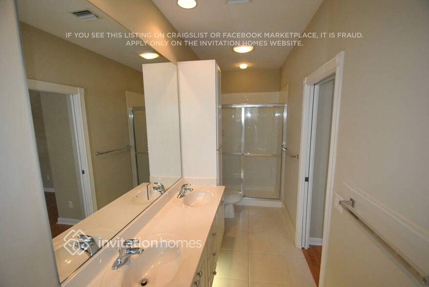 Building Photo - 456 Capistrano Dr