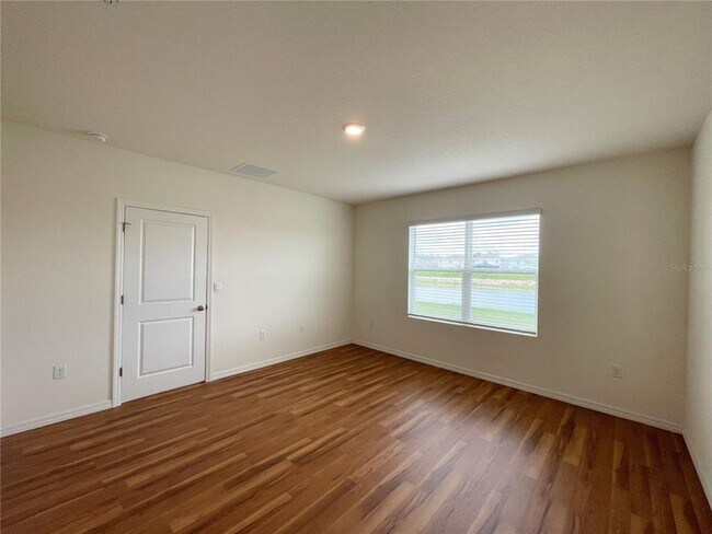 Building Photo - 35759 Sunflower Hl Dr