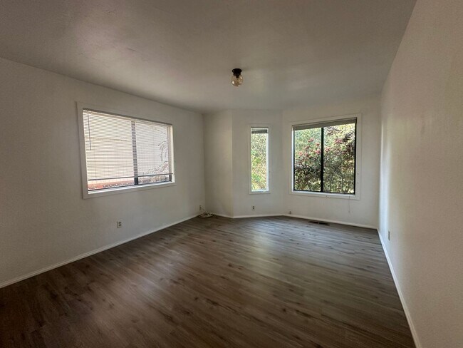 Building Photo - 2 Story Home in Soquel
