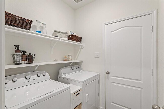Building Photo - 20868 Langworth Pl