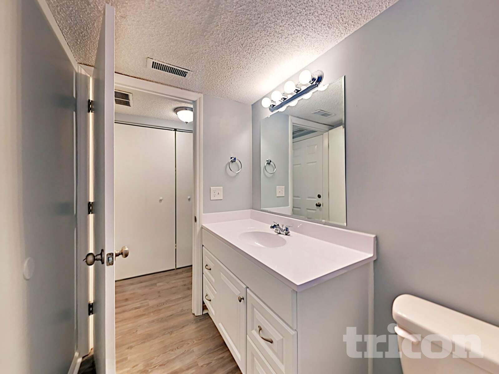 Building Photo - 7139 Markway Dr