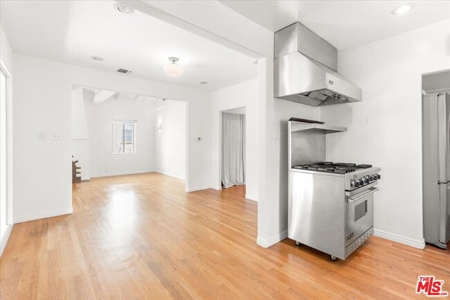 Building Photo - 3707 Edenhurst Ave