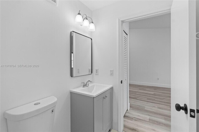 Building Photo - 2930 SE 12th Rd