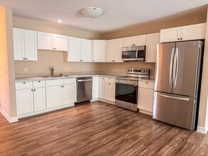 Building Photo - 1627 Gunston Dr