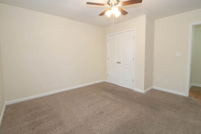 Building Photo - 505-E Havendale Ct