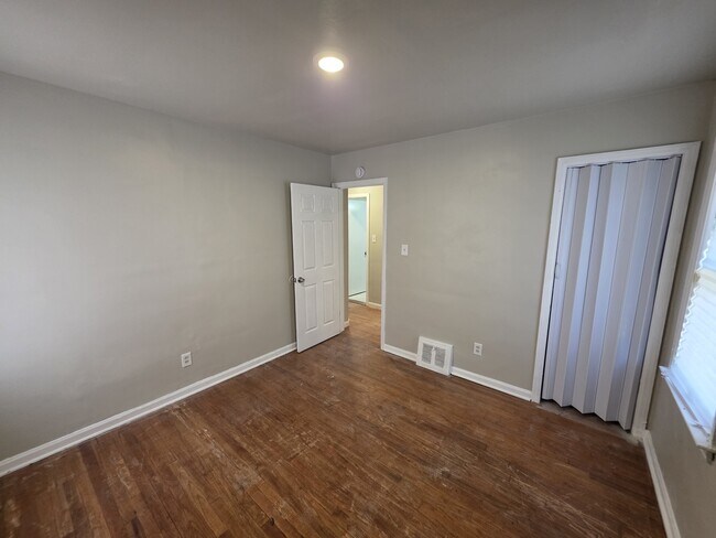 Building Photo - 20101 Biltmore St