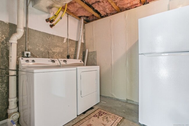 Building Photo - 43 Harbor View Ln