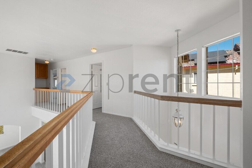 Building Photo - 511 Floyd Ct