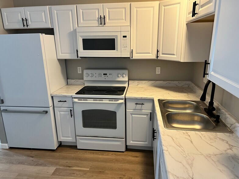 Brand New Refrigerator - 8268 W Magnum Dr