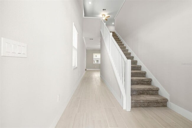 Building Photo - 7706 S Shamrock Rd