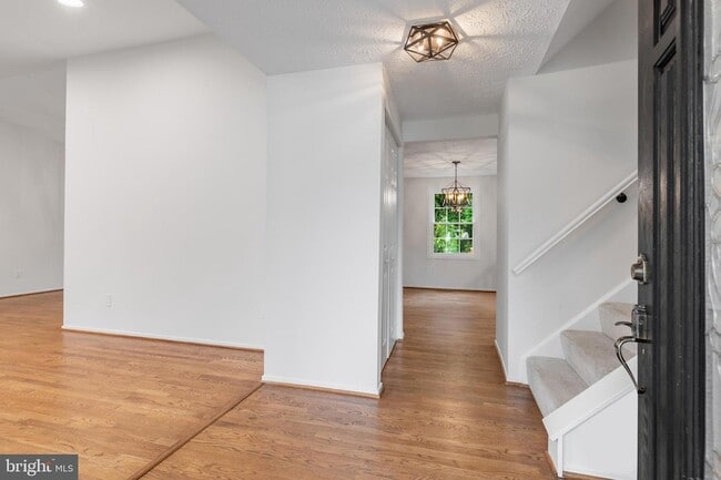 Building Photo - 9410 Onion Patch Dr