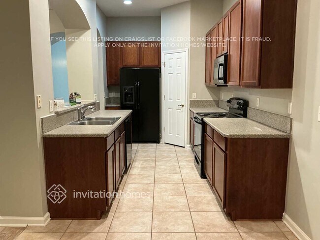 Building Photo - 3826 Westridge Dr