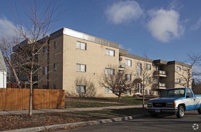 Building Photo - Montana