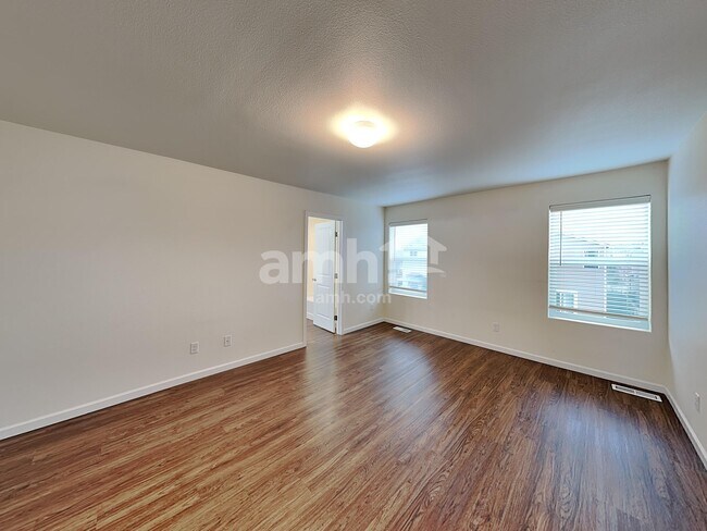 Building Photo - 1950 NW 23rd St