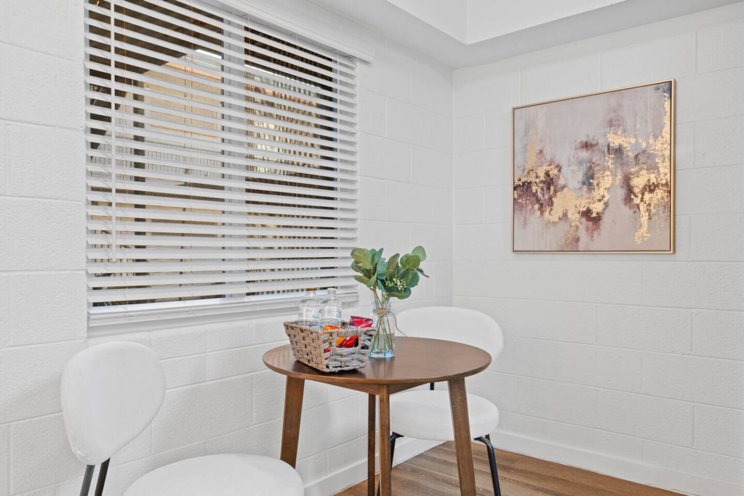 Building Photo - 1741 S Mill Ave