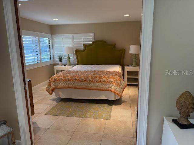 Building Photo - 29300 Bay Hollow Dr