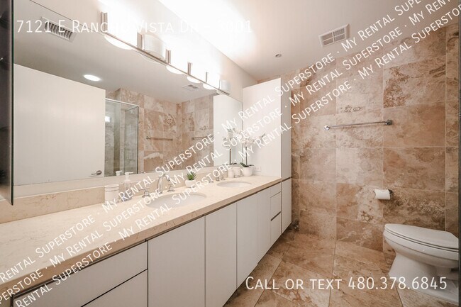 Building Photo - 7121 E Rancho Vista Dr