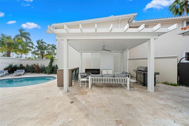 Building Photo - 1549 Breakwater Terrace