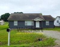 Building Photo - 3 bedroom, 2 bath home