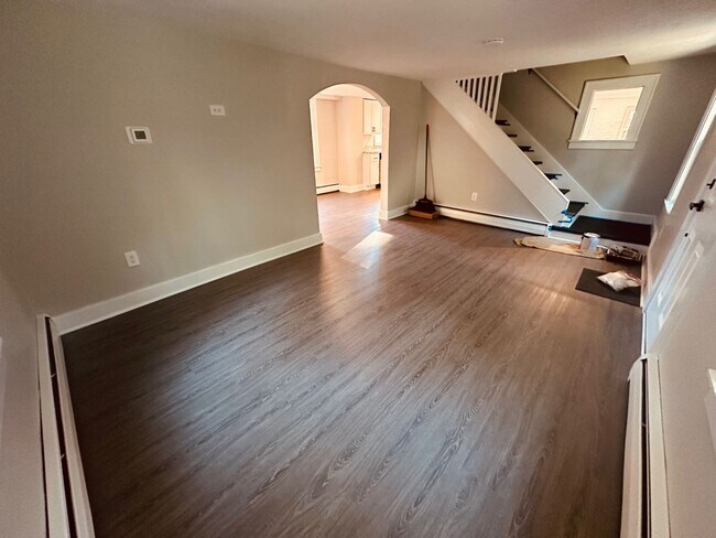 Building Photo - Remodeled Country House