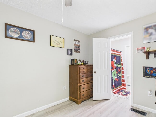 Building Photo - 309 Olympia Ct