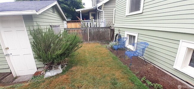 Building Photo - 4Bd/1.5Ba Seattle House