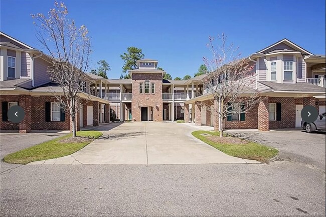 Entry way - 532 Lionshead Rd