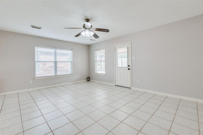 Building Photo - 12110 English Brook Cir