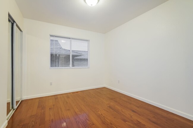 Building Photo - Spacious 3 Bed 2 Bath Rambler Kellogg Neig...