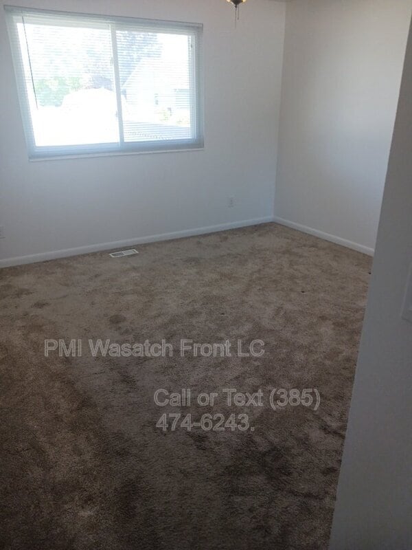 Building Photo - 3964 Kilt St