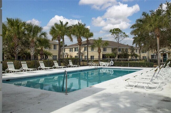 Building Photo - GORGEOUS 3 BEDROOM, 2.5 BATHROOM TOWNHOME LOCATED IN THE HERITAGE HARBOUR COMMUNITY AT LIGHTHOUSE...