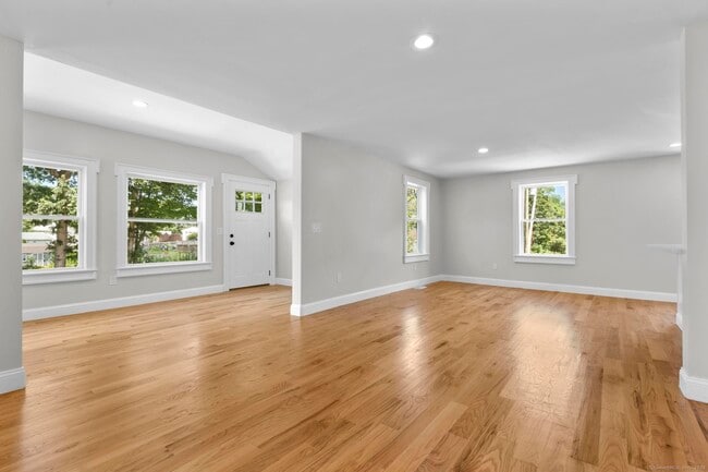 Building Photo - 48A E Pembroke Rd