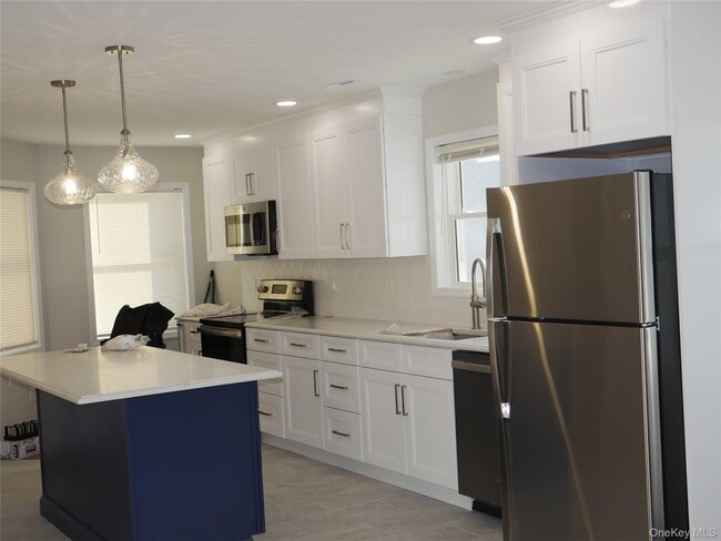 Building Photo - 18 Deer Crossing Dr