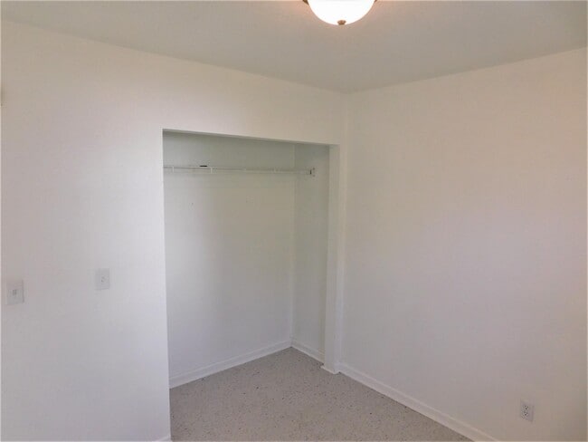 Building Photo - 102 Bailey Meadows