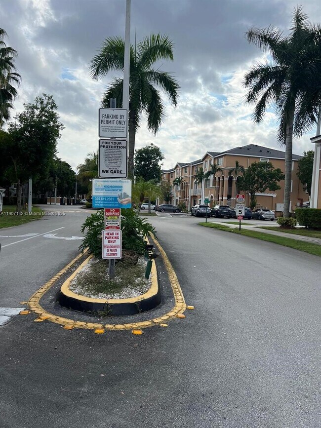 Building Photo - 17710 NW 73rd Ave