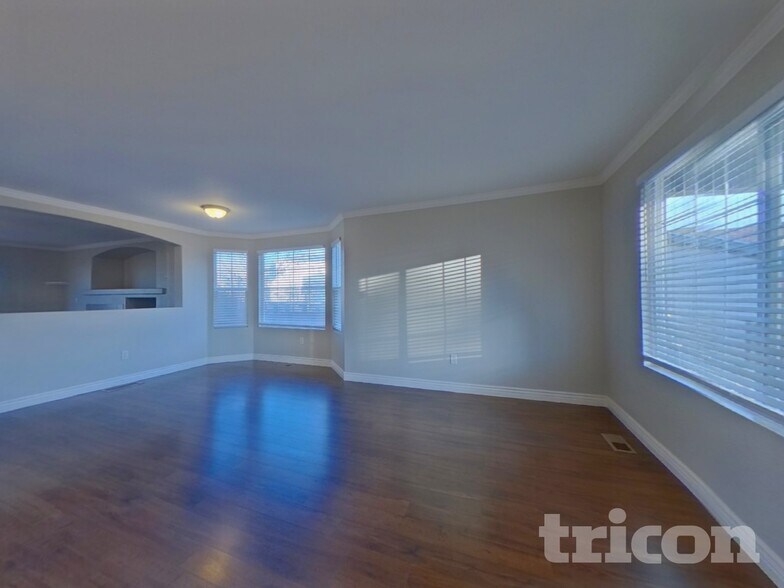 Building Photo - 6475 Old Divide Trail