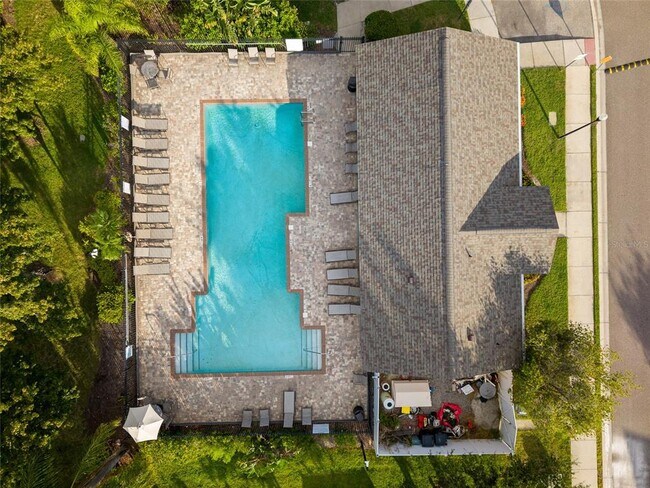 Building Photo - 6714 Breezy Palm Dr