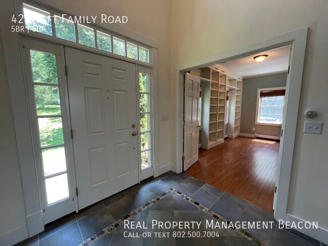 Building Photo - 423 Taft Family Rd