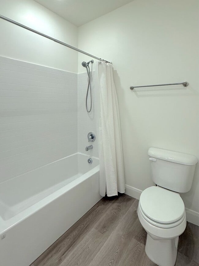 Building Photo - Desert Color Condo 3 bd, 2 bt, 1 Car Garage